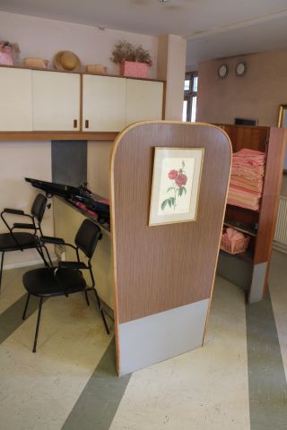 Retro-inredning från frisörsalong, 60-tal - Auktioner online 