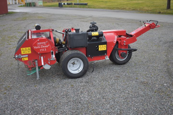 647497-3 Aerators from Redexim - Verti Drain 1513 & Carrier