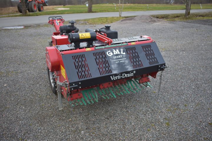 647497-4 Aerators from Redexim - Verti Drain 1513 & Carrier