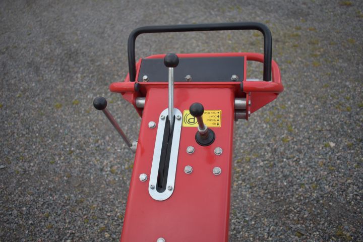 647497-7 Aerators from Redexim - Verti Drain 1513 & Carrier
