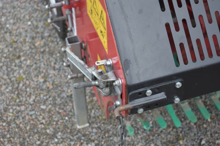 647497-14 Aerators from Redexim - Verti Drain 1513 & Carrier