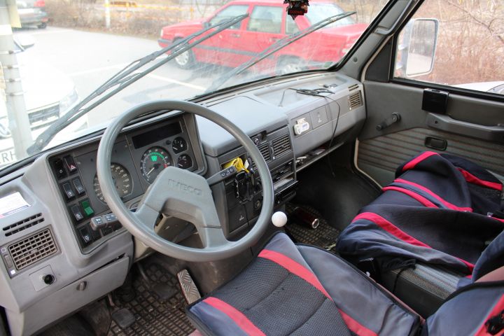 647530-65 Crossbus - Iveco 35.10.1 - 91 NWT492 Rep, object!