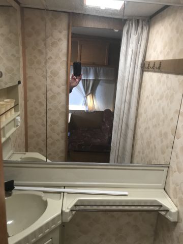 647510-21 Caravan Cabby 590 GLX (NZP 500)