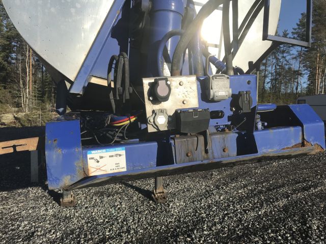 647646-14 Zorzi 46 tipper trailer 2012