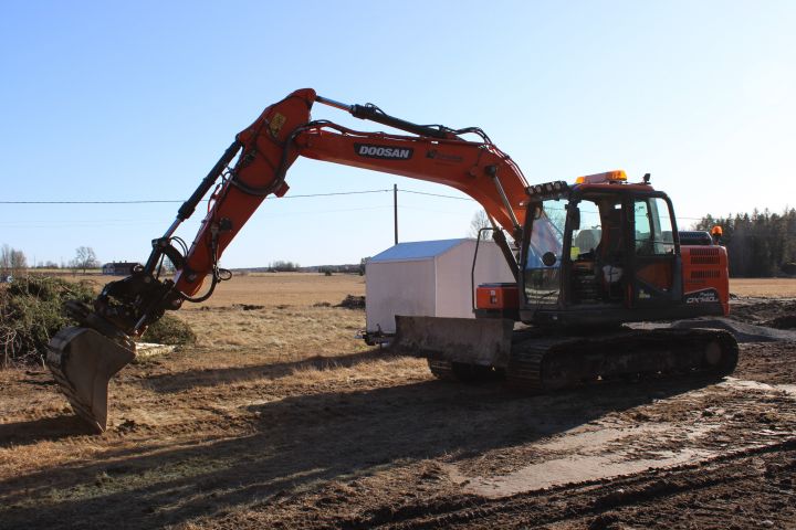 647533-7 Crawler excavator Doosan DX with planer bucket -15 Hours: 2497.2
