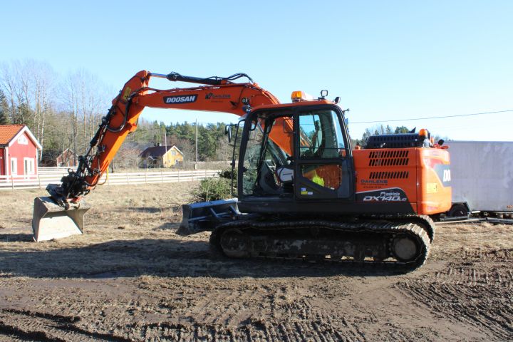 647533-9 Crawler excavator Doosan DX with planer bucket -15 Hours: 2497.2