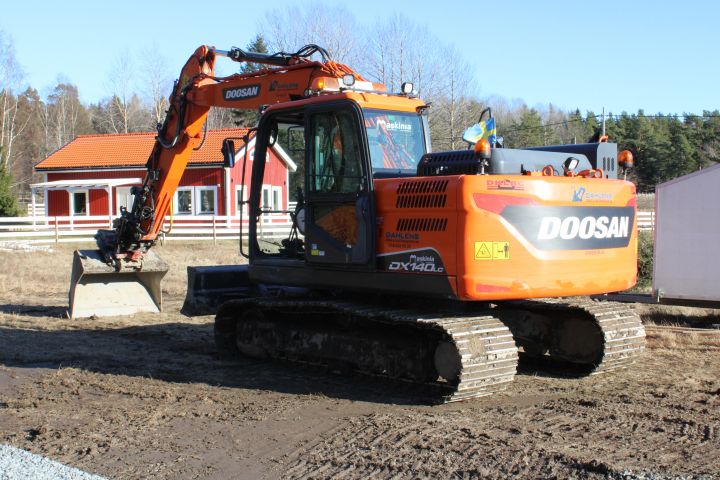647533-10 Crawler excavator Doosan DX with planer bucket -15 Hours: 2497.2