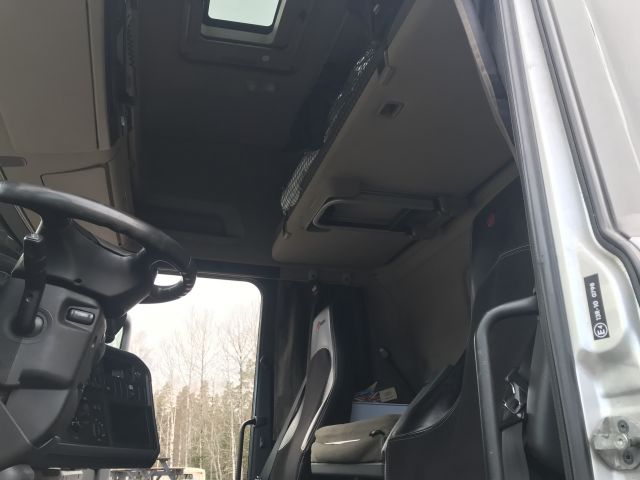 647645-31 Scania R500 6x2 tractor unit 2013 (DYT098)