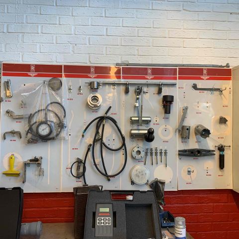 524253-3 Special tools for Rolls Royce and Bentley