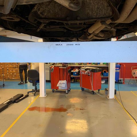 524287-5 Car lift pneumatic 4-pallet lift Koni KO 4025 2500kg -1979