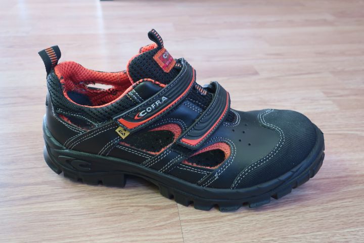 628471-2 8 par skyddssandaler, Cofra Vithar, olika storlekar