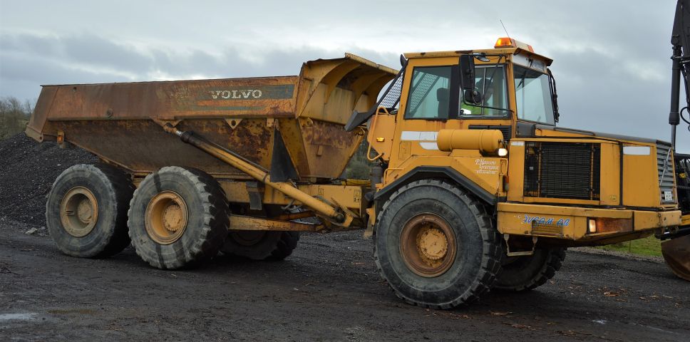 648076-3 Dumper Volvo A 25 C -00 (BKB328)