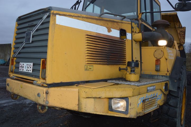 648076-13 Dumper Volvo A 25 C -00 (BKB328)