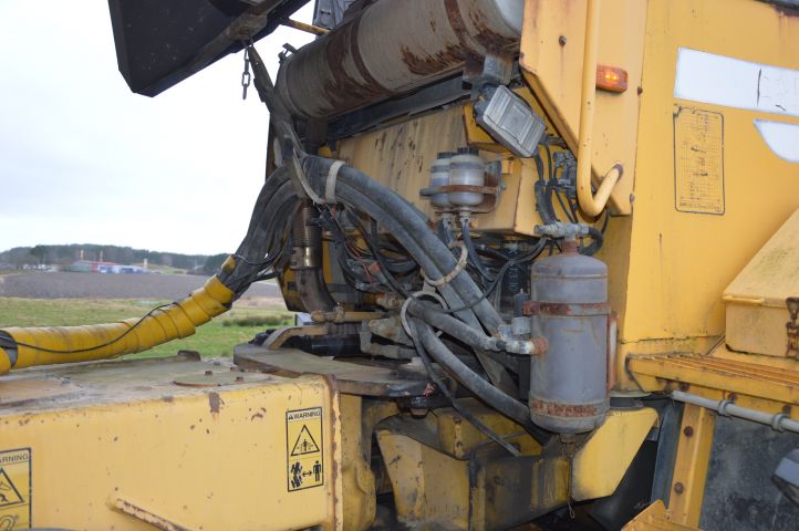 648076-17 Dumper Volvo A 25 C -00 (BKB328)