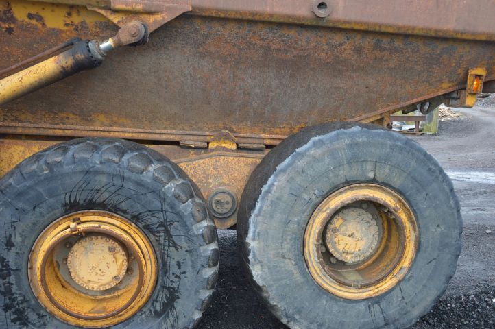 648076-22 Dumper Volvo A 25 C -00 (BKB328)