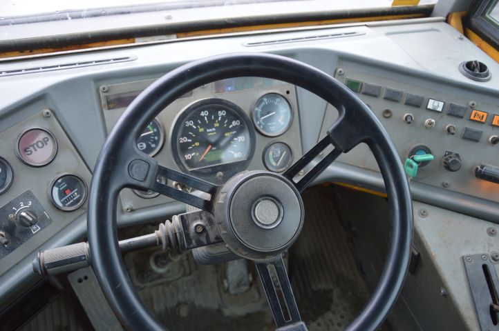 648076-31 Dumper Volvo A 25 C -00 (BKB328)