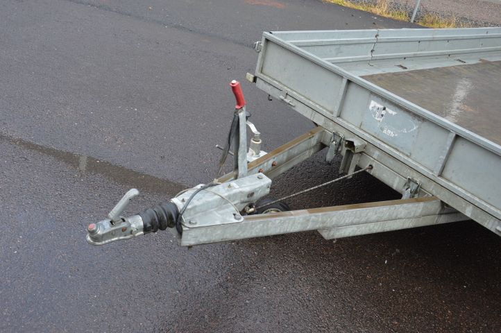 648098-8 Trailers TIKI-TREILER B-365 -06 (XPA568)