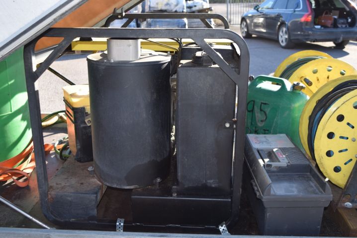 646298-20 Brake tiltable trailer (hot water wash Kärcher HDS 1000 BE) Reko Trailer 900 WT - 2003