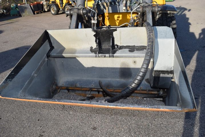 646309-5 Hydraulic sand spreader (SMS / Trima)