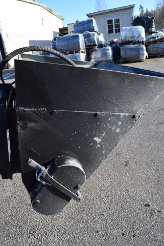 646309-8 Hydraulic sand spreader (SMS / Trima)