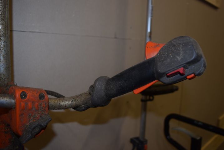 646328-6 Grästrimmer Husqvarna 345 FR inkl. sele