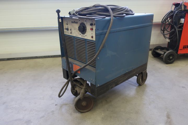 628481-1 Welding, arc, Miller Gold Star 300ss CY50