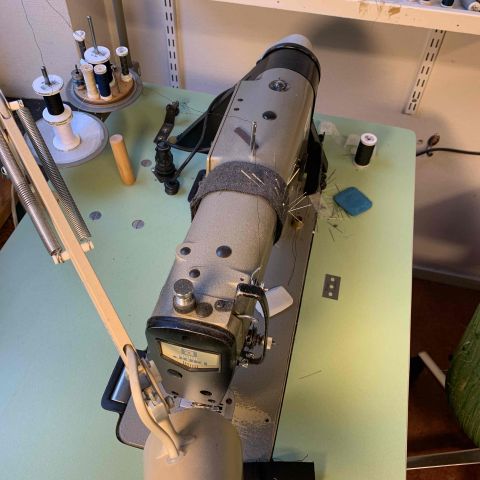 648133-10 Sewing machine Juki DLN-415-5