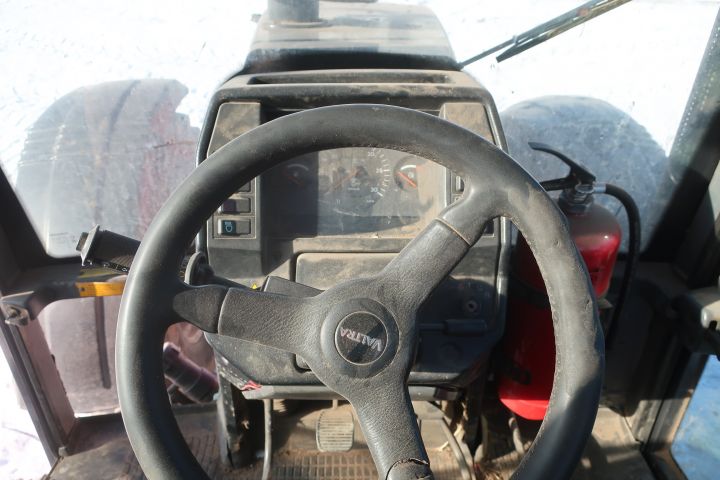 639497-24 Tractor Valmet 8750 - 1997 / FGN552 - Repair object