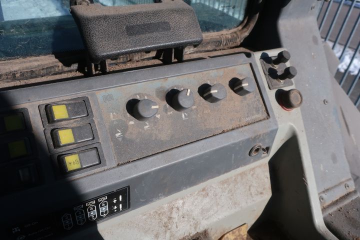 639497-28 Tractor Valmet 8750 - 1997 / FGN552 - Repair object