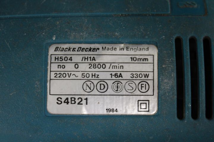 630095-6 Bosch jigsaw and Black & Decker impact drill