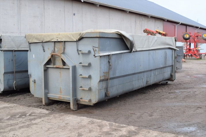 649619-1 Tätt spannmålsflak/lastväxlarflak med kapell - 25 kbm (1)