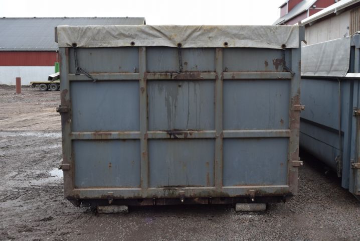 649619-6 Tätt spannmålsflak/lastväxlarflak med kapell - 25 kbm (1)