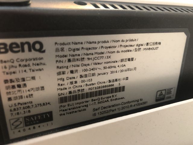 649649-5 Projector - Benq MW843UST with wall mount