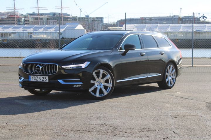 649688-1 Volvo V90 Inscription D4 FWD (13260mil) YGZ 925 -2017