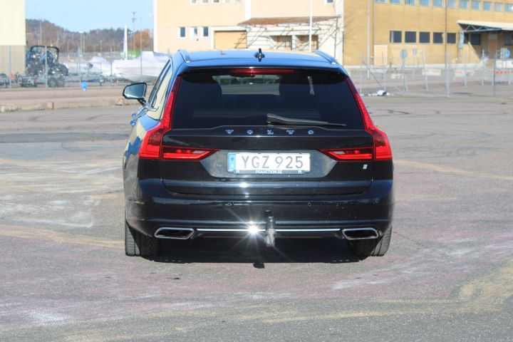 649688-7 Volvo V90 Inscription D4 FWD (13260mil) YGZ 925 -2017