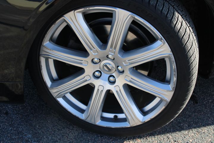 649688-10 Volvo V90 Inscription D4 FWD (13260mil) YGZ 925 -2017