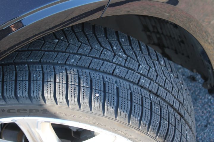 649688-15 Volvo V90 Inscription D4 FWD (13260mil) YGZ 925 -2017