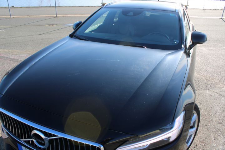 649688-21 Volvo V90 Inscription D4 FWD (13260mil) YGZ 925 -2017