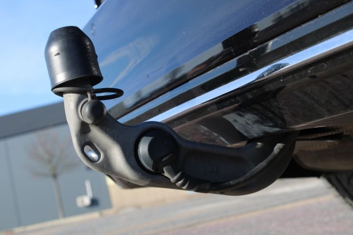 649688-23 Volvo V90 Inscription D4 FWD (13260mil) YGZ 925 -2017