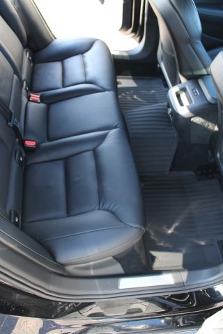 649688-32 Volvo V90 Inscription D4 FWD (13260mil) YGZ 925 -2017