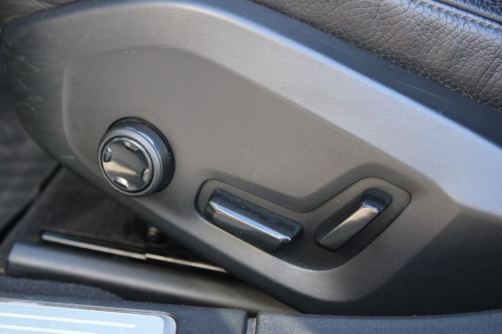 649688-40 Volvo V90 Inscription D4 FWD (13260mil) YGZ 925 -2017