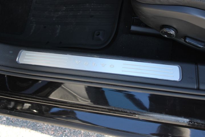 649688-41 Volvo V90 Inscription D4 FWD (13260mil) YGZ 925 -2017