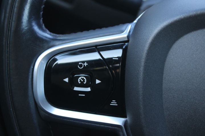 649688-43 Volvo V90 Inscription D4 FWD (13260mil) YGZ 925 -2017