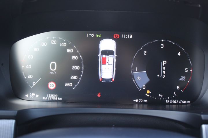 649688-46 Volvo V90 Inscription D4 FWD (13260mil) YGZ 925 -2017