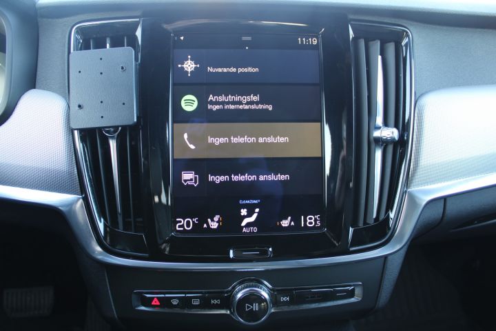 649688-48 Volvo V90 Inscription D4 FWD (13260mil) YGZ 925 -2017