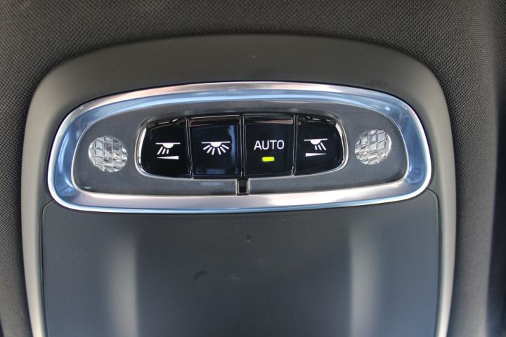 649688-54 Volvo V90 Inscription D4 FWD (13260mil) YGZ 925 -2017