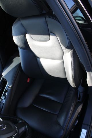 649688-57 Volvo V90 Inscription D4 FWD (13260mil) YGZ 925 -2017