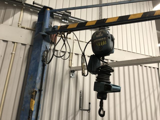 649668-2 Pillar Swivel Crane - Demag 80kg
