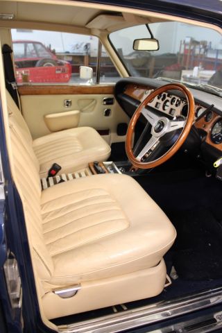 524414-9 Rolls-Royce Silver Shadow sedan 6.8 V8 automatic -1975 (200hp)