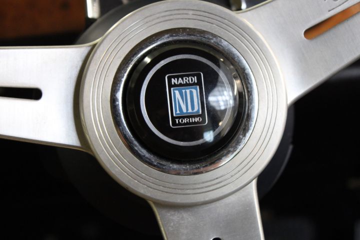 524414-12 Rolls-Royce Silver Shadow sedan 6.8 V8 automatic -1975 (200hp)